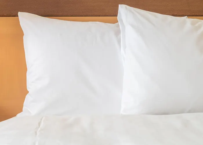 Best Hotels Near Leeds' Vibrant Nightlife Scene